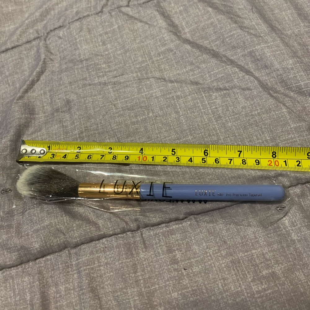 Brand new makeup brush.